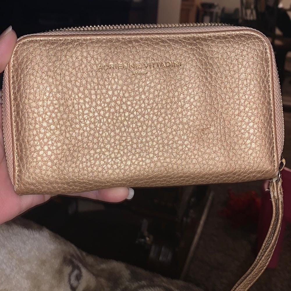 Adrienne Vittadini Studio Round Zip Wallet